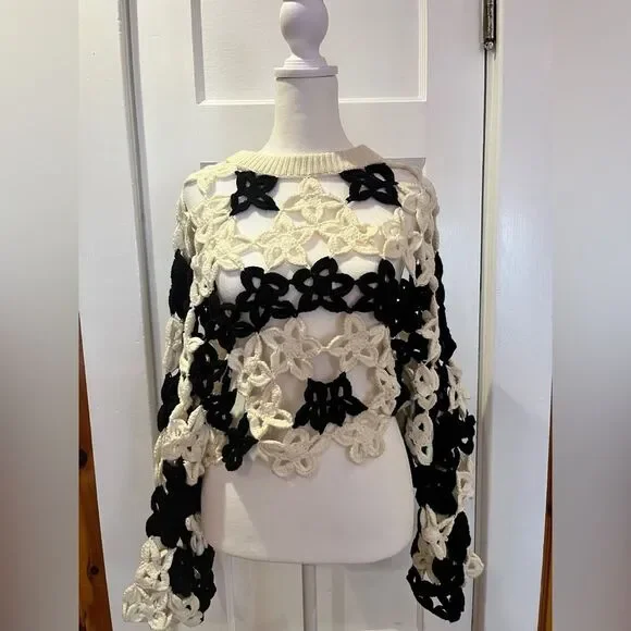 Zara Limited Edition Black White Women's Floral Crochet Sweater Boho Festival - Picture 5 of 16
